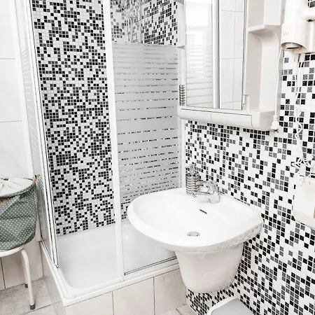 Feierabend 旅馆 Elsdorf