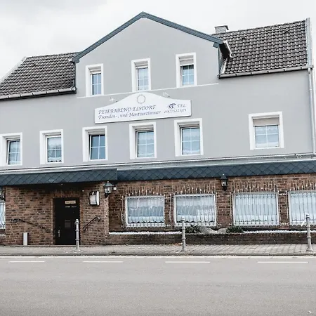 Feierabend Hostel *